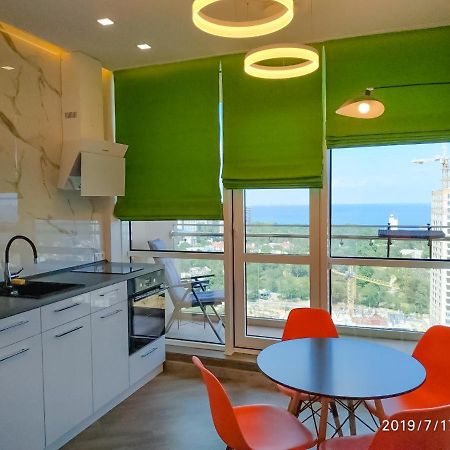 Arcadia Vip Apartments Sea View! Odessa Luaran gambar