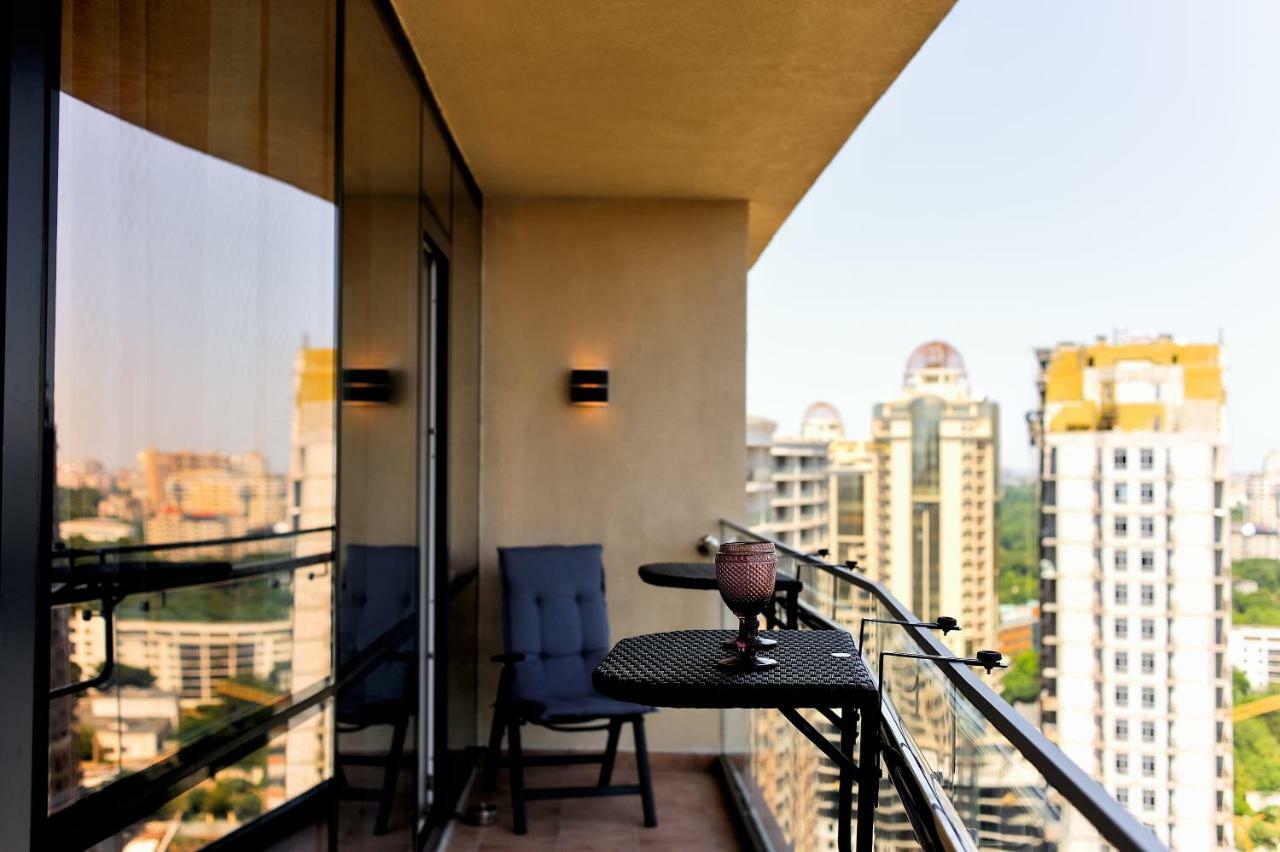Arcadia Vip Apartments Sea View! Odessa Luaran gambar