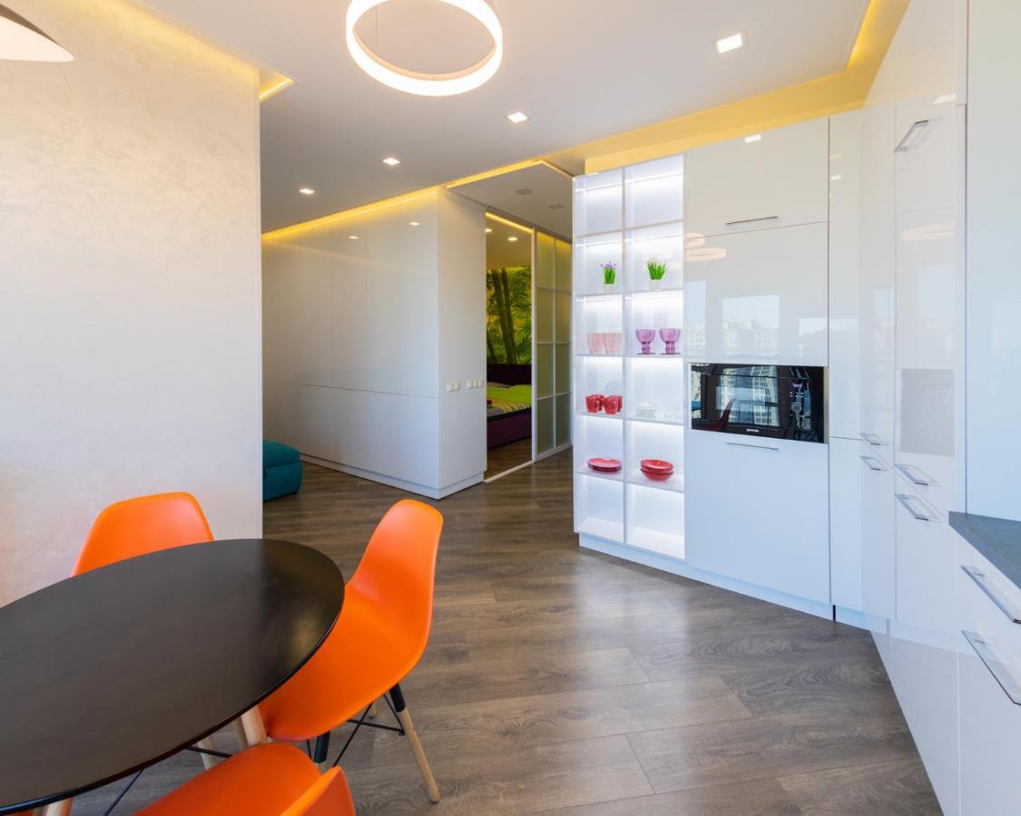 Arcadia Vip Apartments Sea View! Odessa Luaran gambar