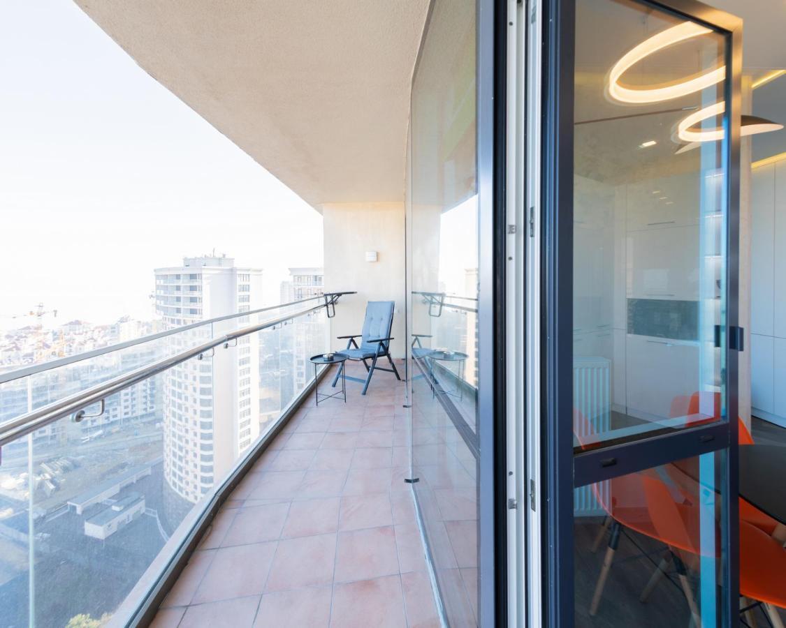 Arcadia Vip Apartments Sea View! Odessa Luaran gambar